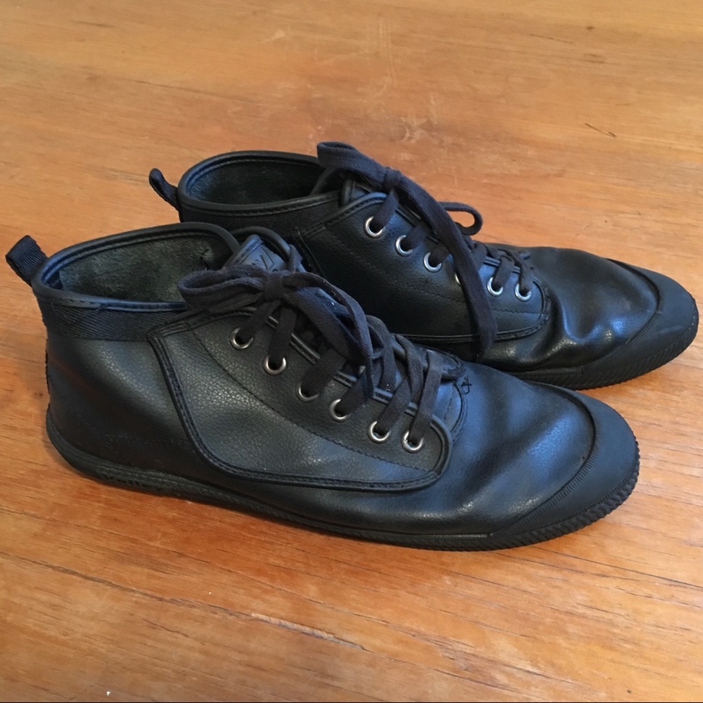 Volley brand HighTop Sneakers